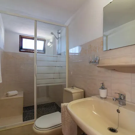 Genoveva By Interhome * Албуфейра